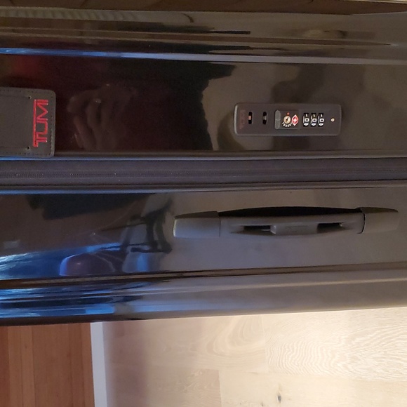 Tumi V3 Worldwide Trip Packing Case In Black Hardshell - Picture 8 of 15